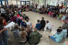 Adventssingen in der Aula Adventssingen in der Aula
